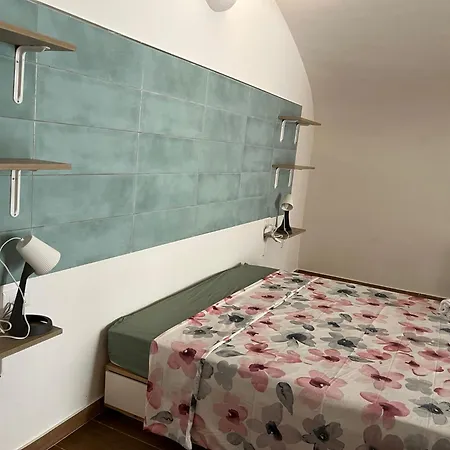 Characteristic Garibaldi Apartamento Bari