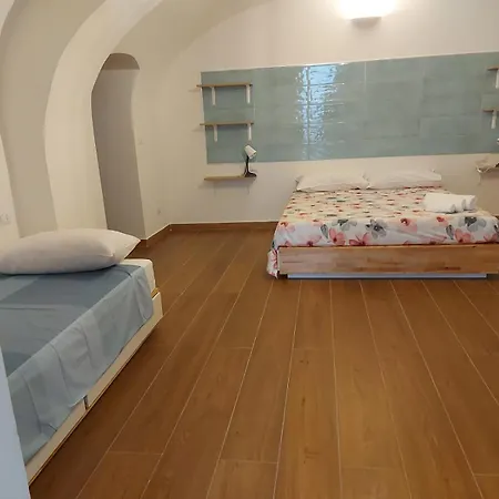 Apartment Characteristic Garibaldi Bari