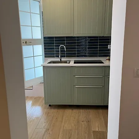 Characteristic Garibaldi * Bari