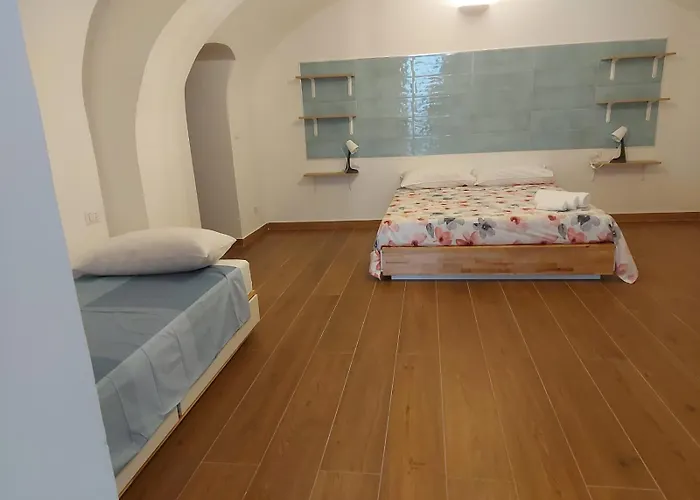 דירה Characteristic Garibaldi בארי